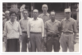 オートバイで宅配販売していました