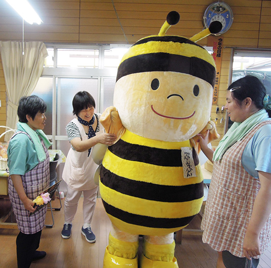 相互に理解を深め、対等なパートナーとしてお付き合いしています。